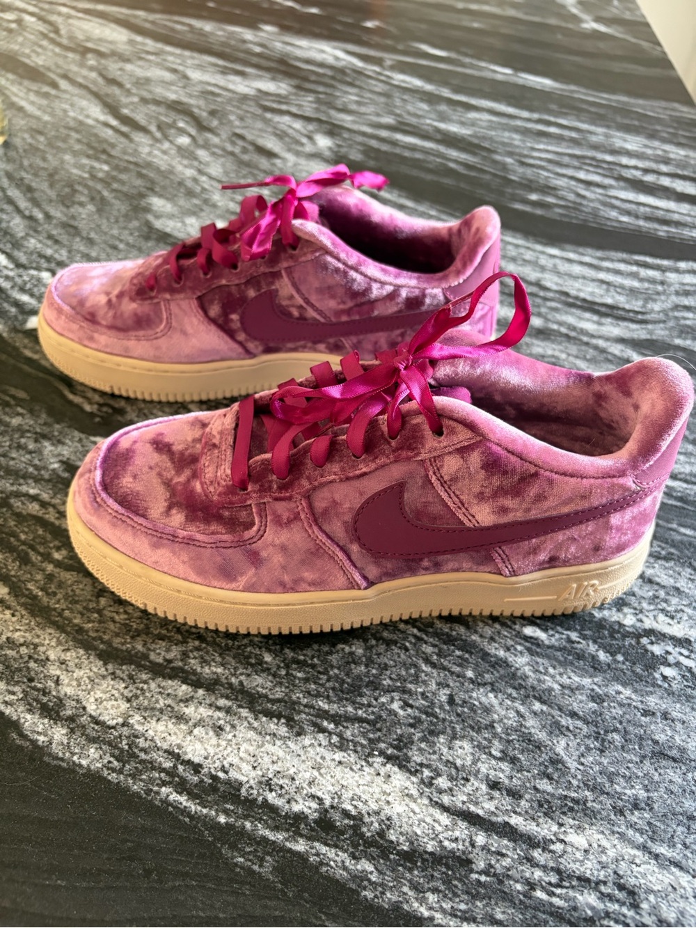 Nike Air Force 1 LV8 GS Tea Berry Velvet